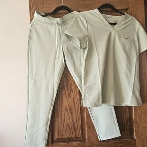 Light Green Women's Jogger Set